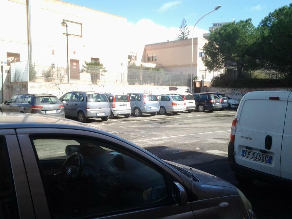 Fortyfourbandb Cagliari Exterior photo